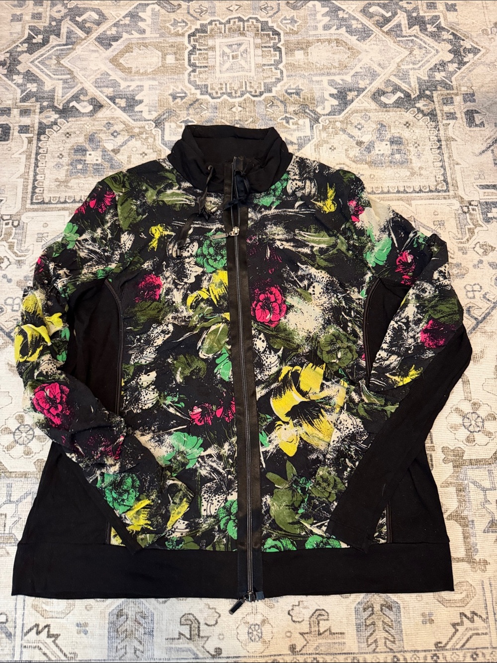 McCari Women’s Floral Print Full Zip Athletic Jacket Black Colorful Activewear